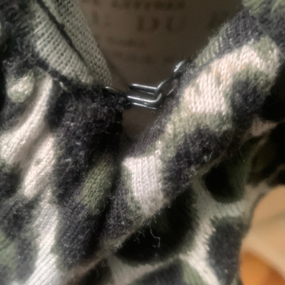 Animal Print Ruffle lapel Cardigan - Picture 3 of 4